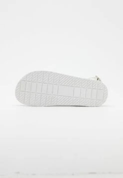 Raid Anuja - Sandals - White -Raid Shoes Shop 0159460dc0b045db9ea2c24553e227ac