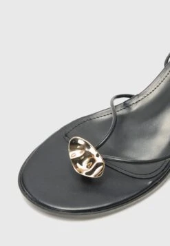 Raid JEANY - Ankle Cuff Sandals - Black -Raid Shoes Shop 05d2e92d6db044f6b65b3ab4d969089d