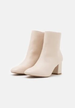 Raid Klara - Classic Ankle Boots - Nude -Raid Shoes Shop 0811bfa2ca5945fe86abac2af38c3b33