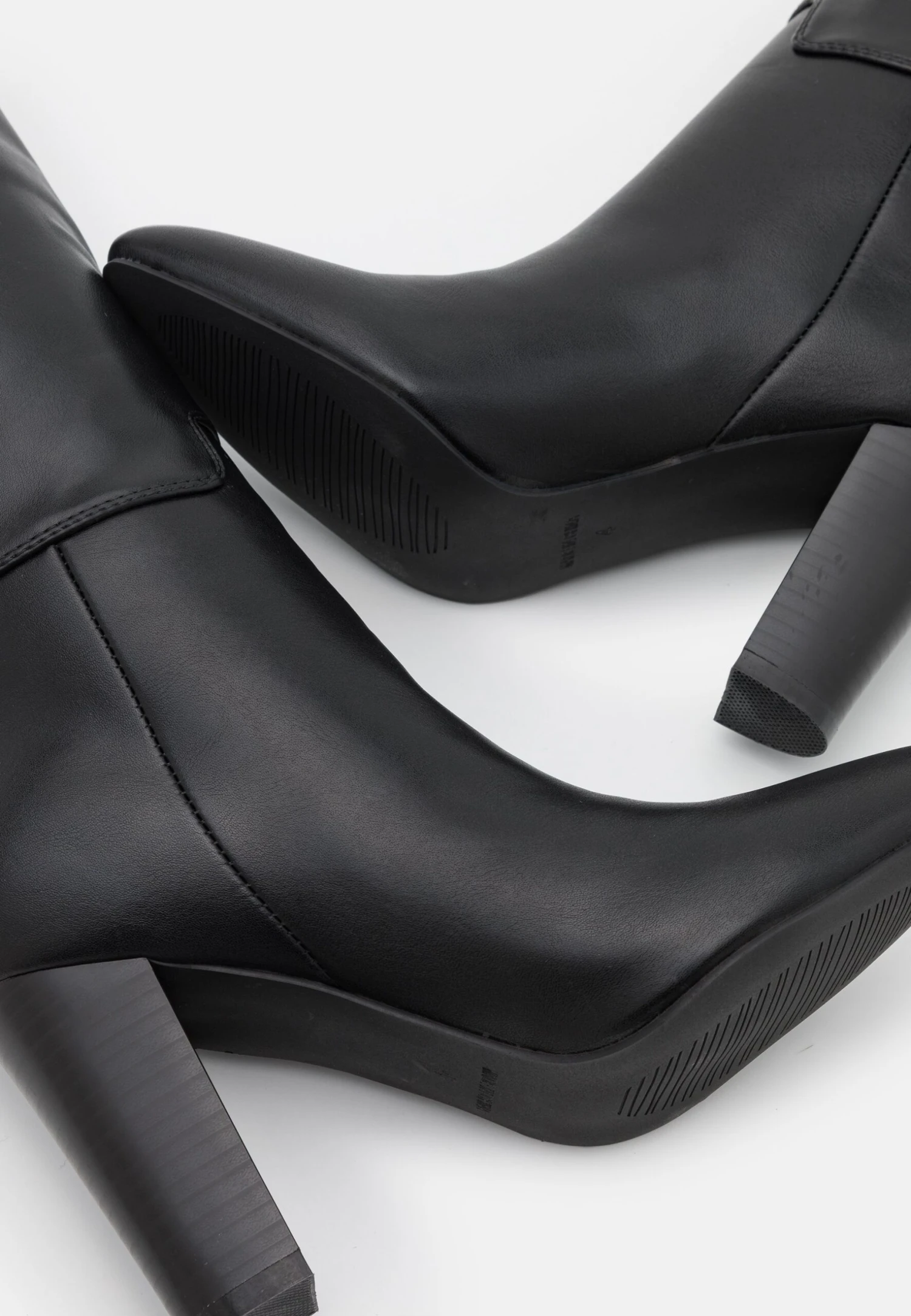 Raid Mavis - High Heeled Boots 6 Raid Mavis - High Heeled Boots - Image 6