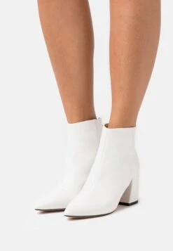 Raid Wynter - Ankle Boots