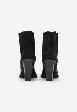 Raid Scorpio - Cowboy/Biker Ankle Boot -Raid Shoes Shop 0e4f47b22a4649d59adcf7beb5819b6f