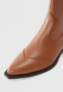 Raid LYNN - Cowboy/biker Ankle Boot - Tan -Raid Shoes Shop 1322fe1fdd374a51b12698f94a4ee111