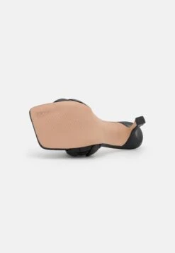 Wide Fit Sandra - Heeled Mules - Black -Raid Shoes Shop 14128cc402194e7e85b0ab510ef5d31e