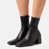 Raid Averie - Classic Ankle Boots - Black