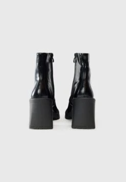 Raid SUGAR - High Heeled Ankle Boots - Black -Raid Shoes Shop 165ff144211a4086bfa31e5e7866ffcf