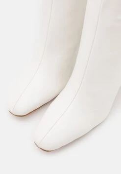 Raid Magnolia - High Heeled Boots - White -Raid Shoes Shop 1f8b6574e0aa45369f4032d14d23829e