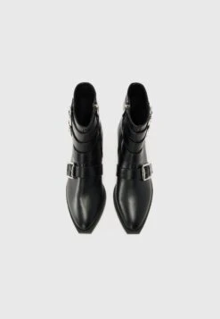 Raid COLE - Cowboy/biker Ankle Boot - Black -Raid Shoes Shop 25856a52189f44a2afc0f88606e3cfa3