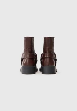 Raid LOTTIE - Cowboy/biker Ankle Boot - Brown -Raid Shoes Shop 26a24437c94c45a0a500a133ae155224