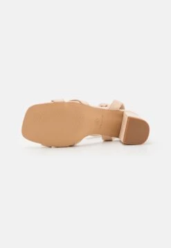 Raid Melda - Sandals - Nude 10 Raid Melda - Sandals - Nude -Raid Shoes Shop 28f77c5906994a799b02b0bbf5fd9fe5