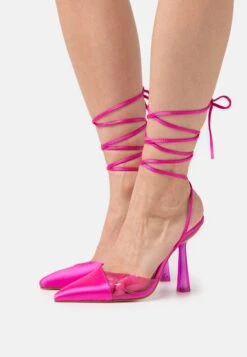 Raid Bessie - Classic Heels - Pink