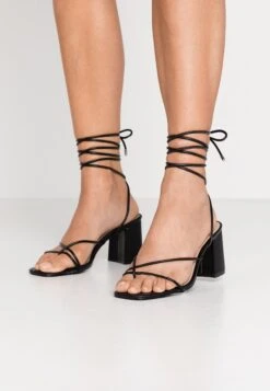 Wide Fit Jennifer - Sandals - Black