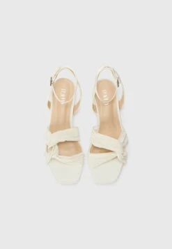 Raid DOLLY - Sandals - Ivory Satin 9 Raid DOLLY - Sandals - Ivory Satin -Raid Shoes Shop 3a9af5fd44fd4de996af40786076d574
