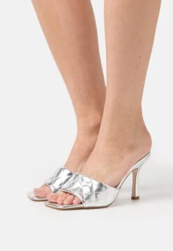 Raid Alene - Heeled Mules - Silver