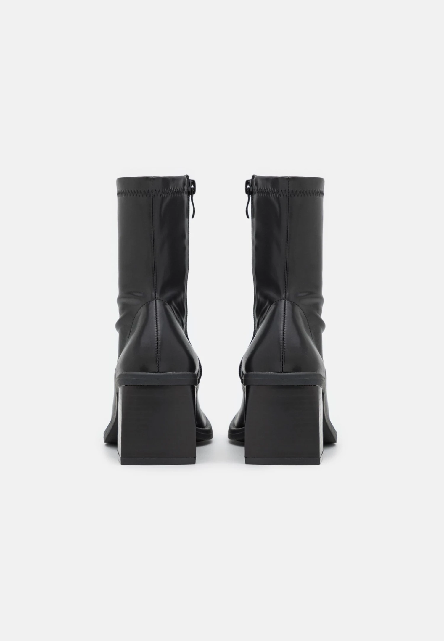 Raid Averie - Classic Ankle Boots - Black 4 Raid Averie - Classic Ankle Boots - Black - Image 4