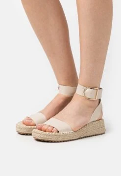 Raid Alice - Platform Sandals - Nude