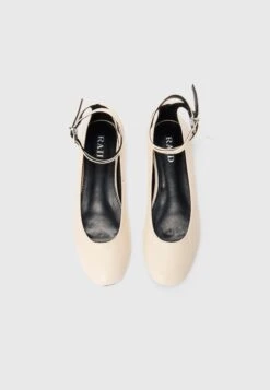 Raid TAMIA - Ankle Strap Ballet Pumps - Off-white -Raid Shoes Shop 5578ab3006fe409488cd58045da9380e