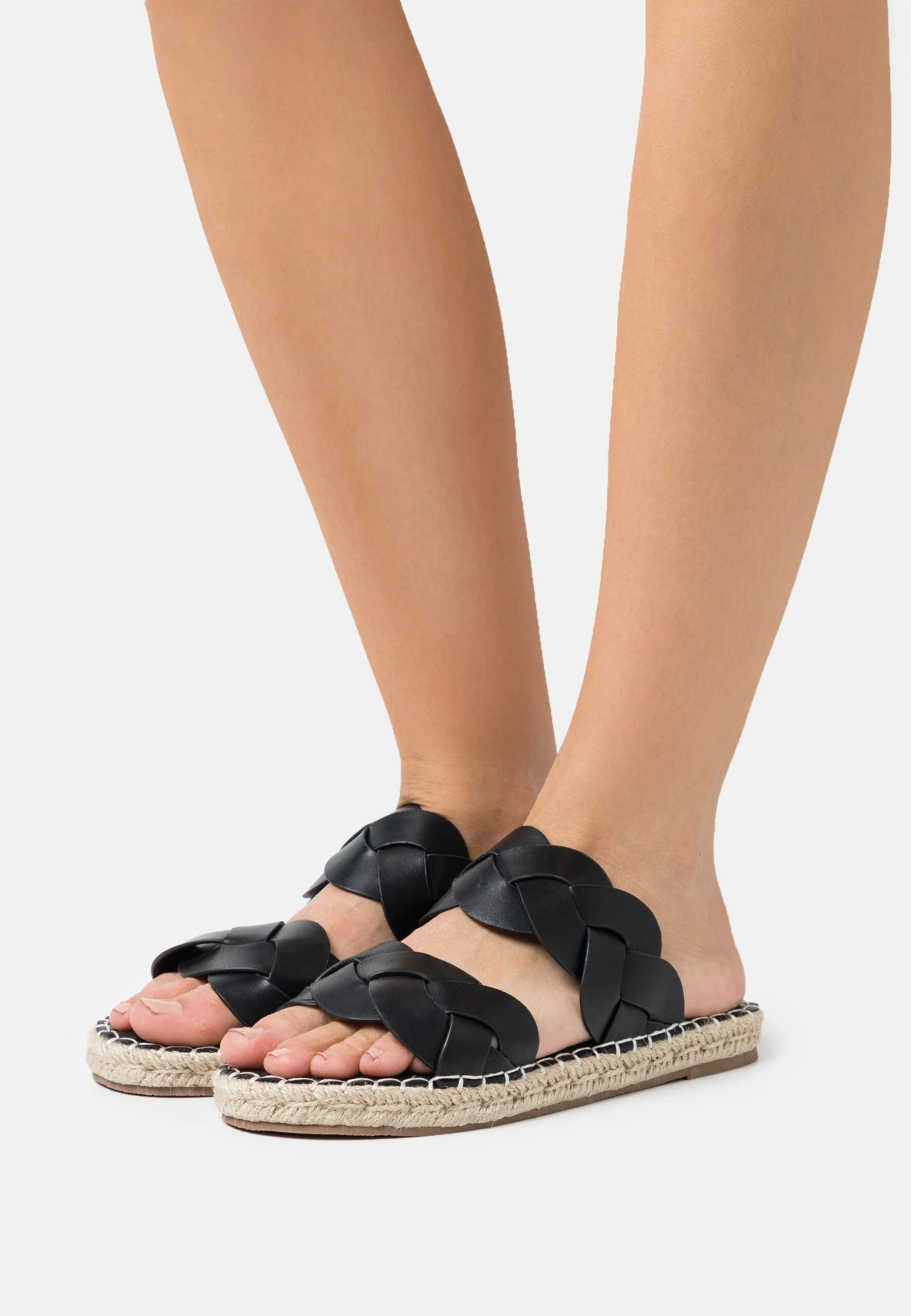 Raid Aries - Mules - Black 1 Raid Aries - Mules - Black