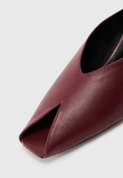 Raid ROSHELL - Heeled Mules - Burgundy -Raid Shoes Shop 615edc72a8f34c669d18658ced8a1c6f