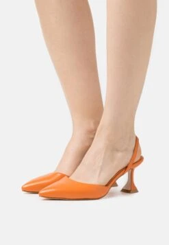Raid Alyx - Classic Heels - Orange