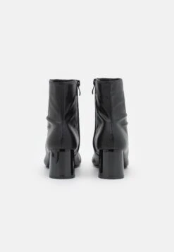 Raid Rolo - Classic Ankle Boots -Raid Shoes Shop 6c9110874b4944ef83d04a6883f95192