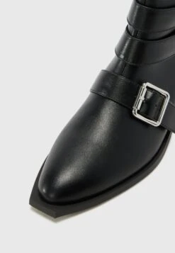 Raid COLE - Cowboy/biker Ankle Boot - Black -Raid Shoes Shop 7bf30ccce7f14d4e8088555be0f67bc8