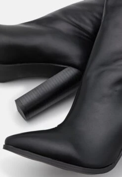 Raid Prisca - High Heeled Boots - Black -Raid Shoes Shop 800396824d6c41438a8c5ab77933f405