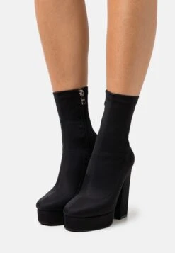 Raid Clancy - Platform Ankle Boots