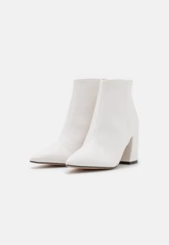 Raid Wynter - Ankle Boots -Raid Shoes Shop 90d8e87efa244b9eb6abb2d93bf30188