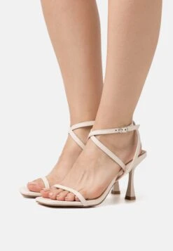 Raid Tashaa - Sandals - Nude
