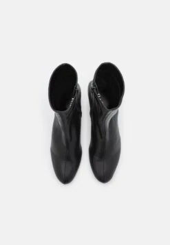 Raid Rolo - Classic Ankle Boots -Raid Shoes Shop a929b957c04a4f379c19e38e94783d54