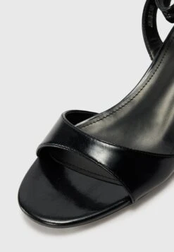 Raid AMARIAH - Ankle Cuff Sandals - Black -Raid Shoes Shop aabce6b91f8e44c2b6dc71dc906c7f17