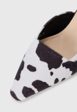 Raid FELINA - Heeled Mules - Cow Print -Raid Shoes Shop aca51a29d3d44bb6abab45b5d791cbed