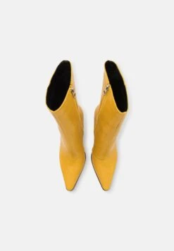 Raid Alberta - High Heeled Boots -Raid Shoes Shop acbdd58d436e4e9594a356f8a51cc7bf