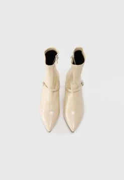 Raid ASTRA - Classic Ankle Boots - Ecru -Raid Shoes Shop b54d6008bfbe4d519d5b64ea1a6ffa94