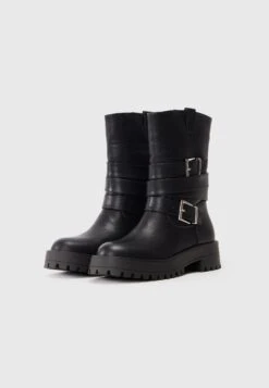 Raid MARNIE - Cowboy/biker Ankle Boot - Black 8 Raid MARNIE - Cowboy/biker Ankle Boot - Black -Raid Shoes Shop b7a49b9acb7d4aa88284b729f8f7d5ed