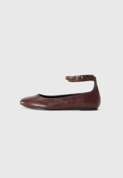 Raid TAMIA - Ankle Strap Ballet Pumps - Brown