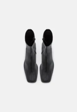 Raid Averie - Classic Ankle Boots - Black 11 Raid Averie - Classic Ankle Boots - Black -Raid Shoes Shop cc47ad35e37e4dd19e4e45ad0c2e5b45