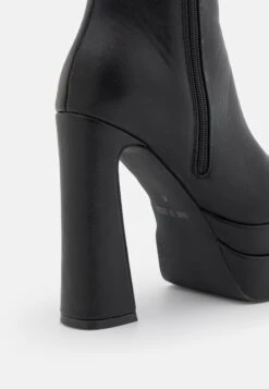 Raid Synova - Platform Boots - Black -Raid Shoes Shop ce8de92c986e4749bd0fb492044a65e4