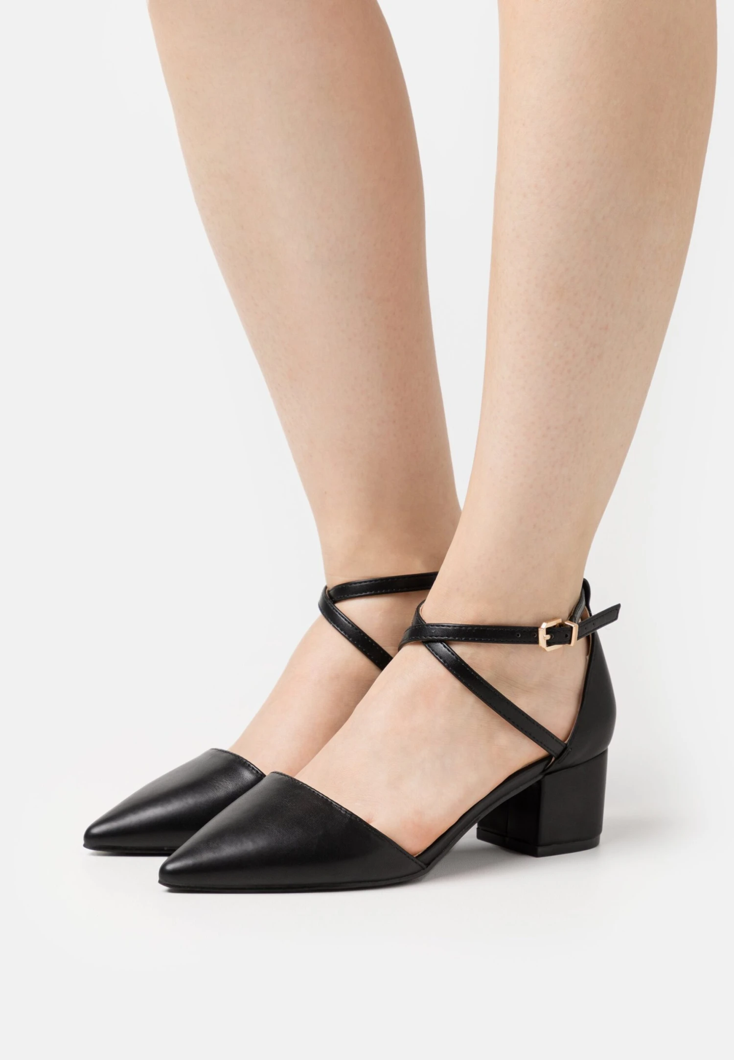 Raid Avia - Classic Heels 1 Raid Avia - Classic Heels