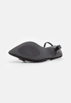 Raid Caelina - Classic Heels - Black -Raid Shoes Shop d0ac5ce67cb24a95ade855ed7131b166