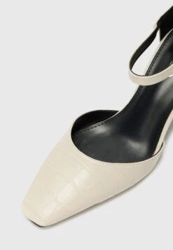 Raid LYDIA - Classic Heels - Off White -Raid Shoes Shop d38e7d3ad89248cea73e9cae8d1ba238