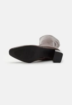 Raid HETTIE - Boots - Brown 8 Raid HETTIE - Boots - Brown -Raid Shoes Shop d8df1832bccc43499279cabffbacd8a5