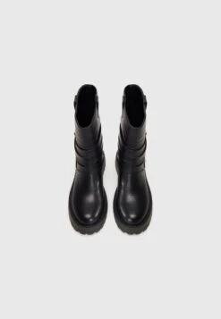 Raid MARNIE - Cowboy/biker Ankle Boot - Black 10 Raid MARNIE - Cowboy/biker Ankle Boot - Black -Raid Shoes Shop e55dbbde17234f7dbe246058b9c546e4
