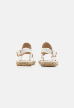 Raid Margot - Sandals - White 9 Raid Margot - Sandals - White -Raid Shoes Shop e83917bd8ff04843b8f6bf7ab0e0209c