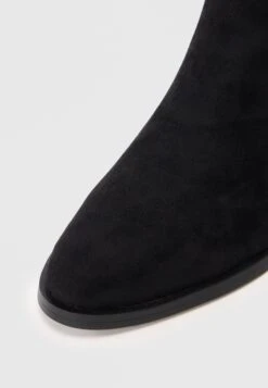 Raid SANAAYA - Cowboy/biker Ankle Boot - Black 12 Raid SANAAYA - Cowboy/biker Ankle Boot - Black -Raid Shoes Shop e929cae98b9441d9ab1d90090cf00290