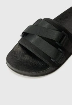 Raid MORRIS - Pool Slides - Black -Raid Shoes Shop f7b9d49b37df4348aff10516d6817367